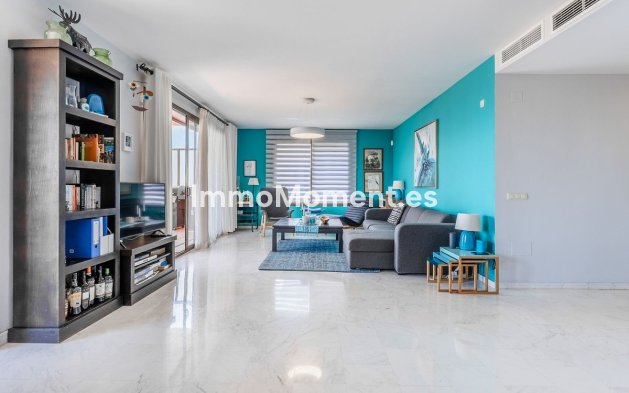 Resale - Apartment - Marbella - La Mairena