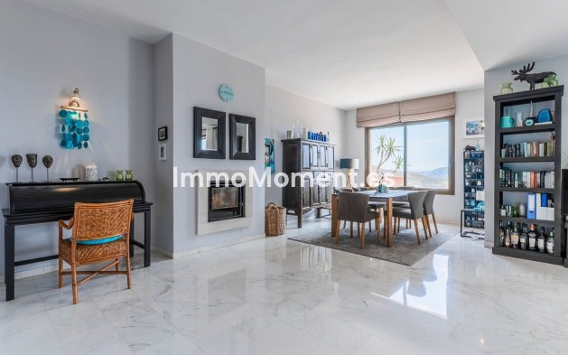 Resale - Apartment - Marbella - La Mairena