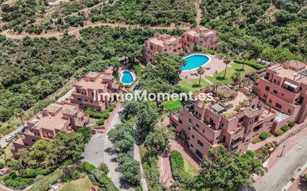 Resale - Apartment - Marbella - La Mairena