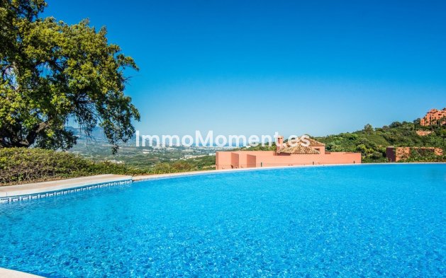 Resale - Apartment - Marbella - La Mairena