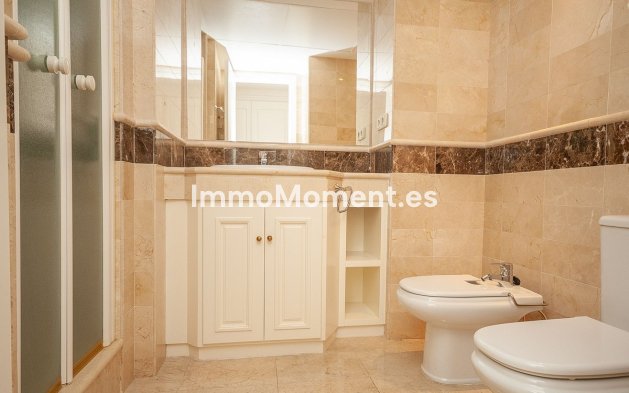 Wiederverkauf - Wohnung - Marbella - Elviria