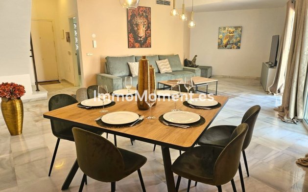 Revente - Maison mitoyenne - Estepona  - Benamara