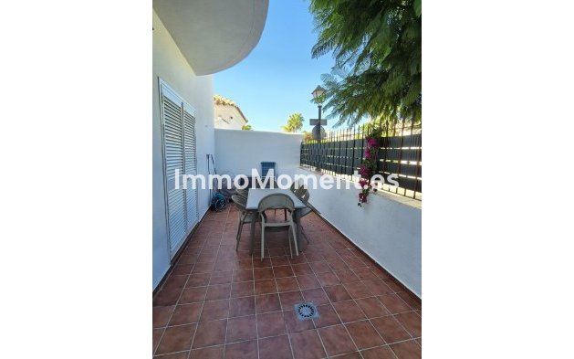 Revente - Maison mitoyenne - Estepona  - Benamara