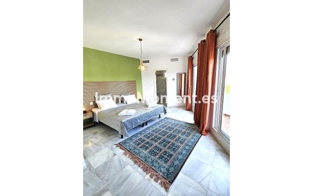 Revente - Maison mitoyenne - Estepona  - Benamara