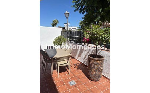 Revente - Maison mitoyenne - Estepona  - Benamara
