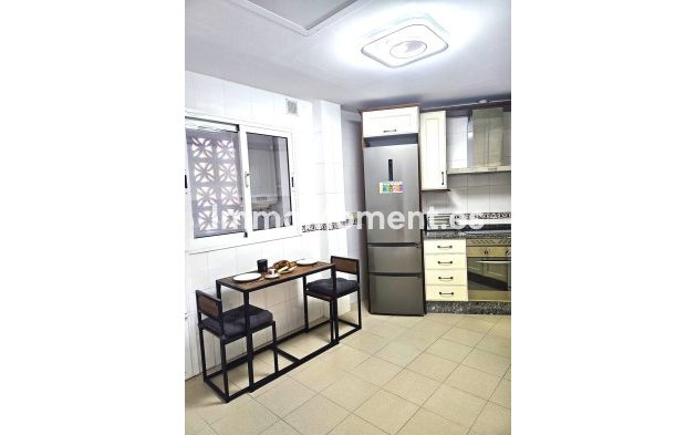 Revente - Maison mitoyenne - Estepona  - Benamara