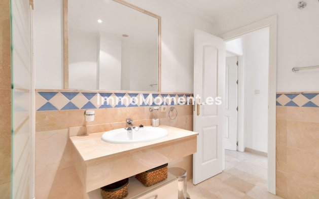 Wiederverkauf - Wohnung - Marbella - Nueva Andalucía