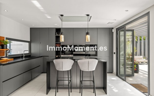 Bestaande woning - Vrijstaande villa - Marbella - Nueva Andalucía