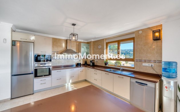 Wiederverkauf - Freistehende Villa - Marbella - Elviria