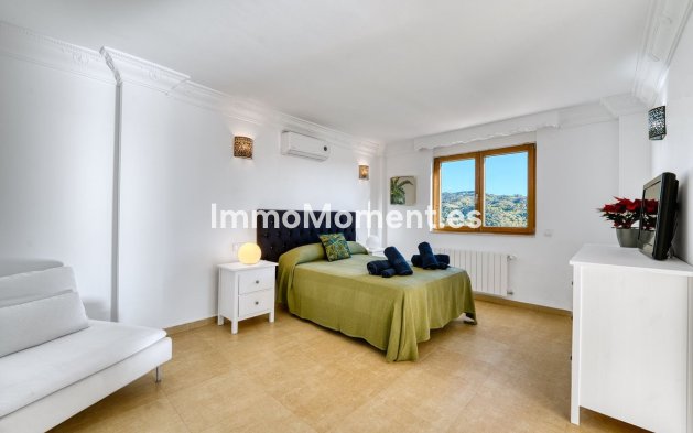 Wiederverkauf - Freistehende Villa - Marbella - Elviria