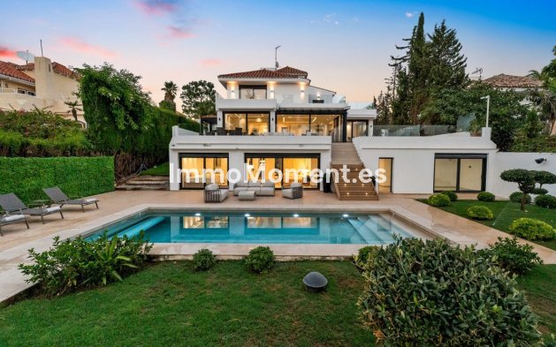 Wiederverkauf - Freistehende Villa - Marbella - Nueva Andalucía
