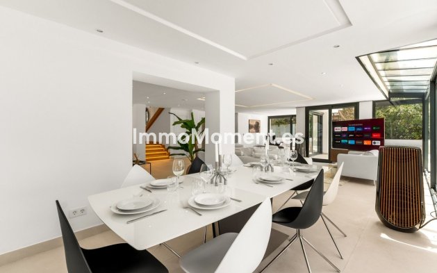 Wiederverkauf - Freistehende Villa - Marbella - Nueva Andalucía