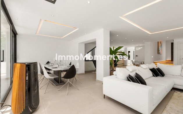 Wiederverkauf - Freistehende Villa - Marbella - Nueva Andalucía