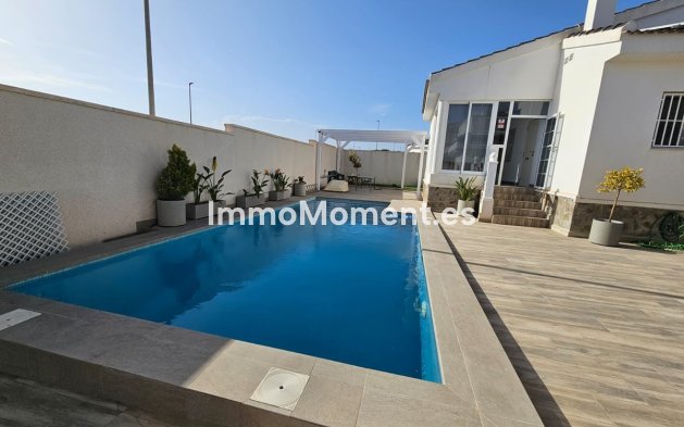 Bestaande woning - Vrijstaande villa - Rojales - Ciudad Quesada
