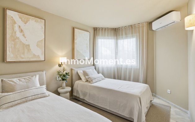 Resale - Apartment - Mijas - Calahonda