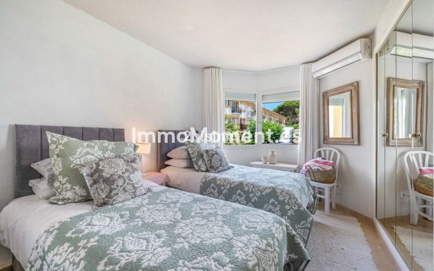 Resale - Apartment - Mijas - Calahonda