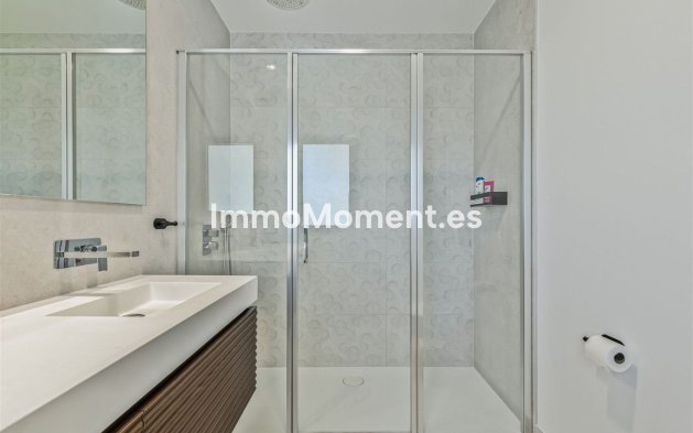 Resale - Apartment - Marbella - Santa Clara