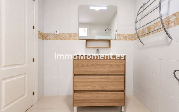 Resale - Apartment - Manilva - La Duquesa