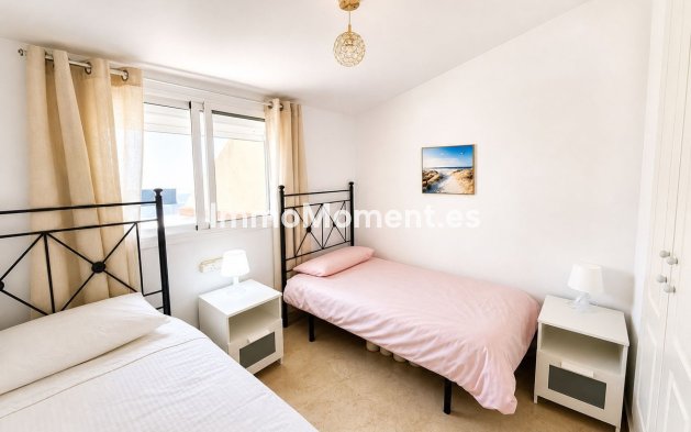 Resale - Apartment - Manilva - La Duquesa