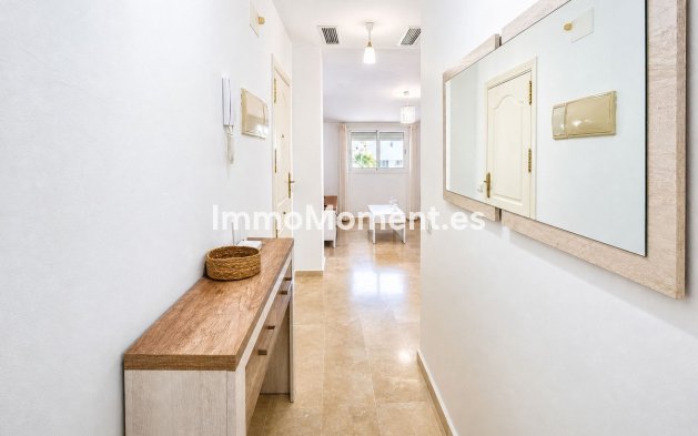 Resale - Apartment - Manilva - La Duquesa