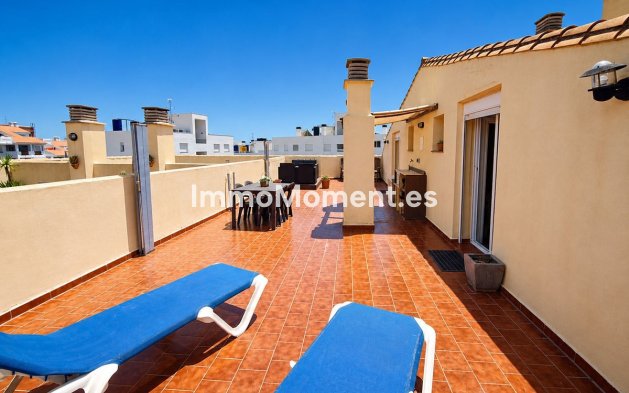 Resale - Apartment - Manilva - La Duquesa