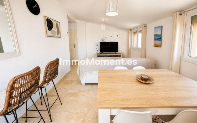 Resale - Apartment - Manilva - La Duquesa