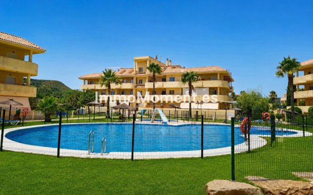 Resale - Apartment - Manilva - La Duquesa