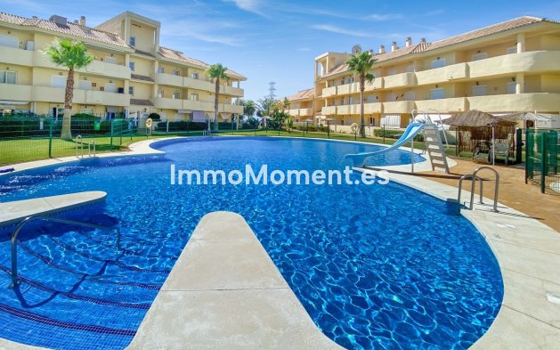 Resale - Apartment - Manilva - La Duquesa