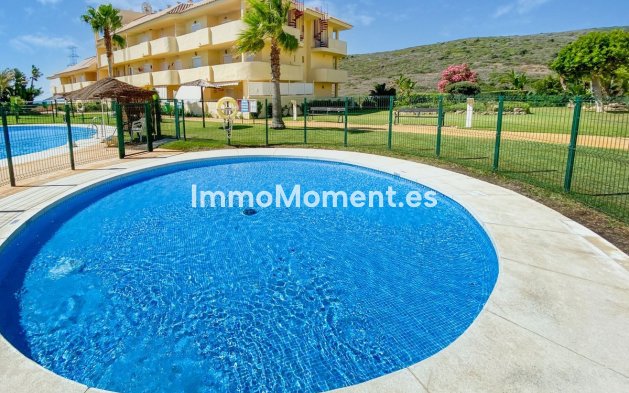 Resale - Apartment - Manilva - La Duquesa