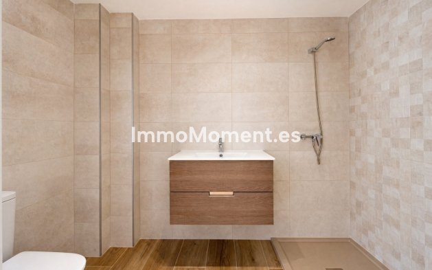 Resale - Apartment - Marbella - Nueva Andalucía