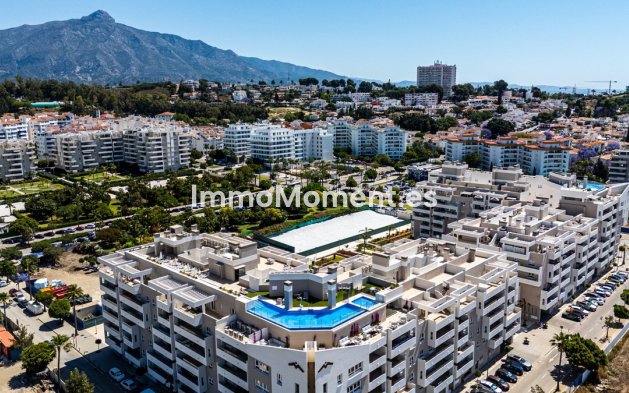 Resale - Apartment - Marbella - Nueva Andalucía