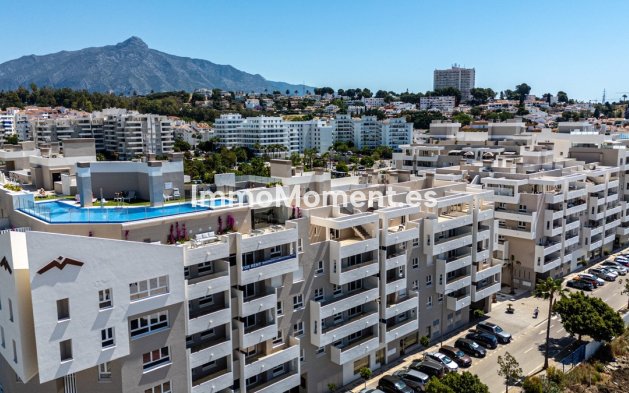 Resale - Apartment - Marbella - Nueva Andalucía