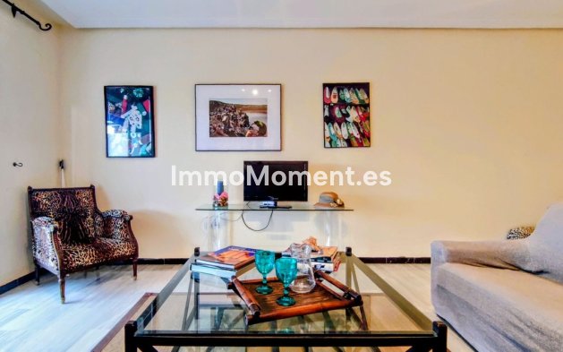 Resale - Apartment - Marbella - Puerto Banús