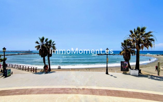 Resale - Apartment - Marbella - Puerto Banús