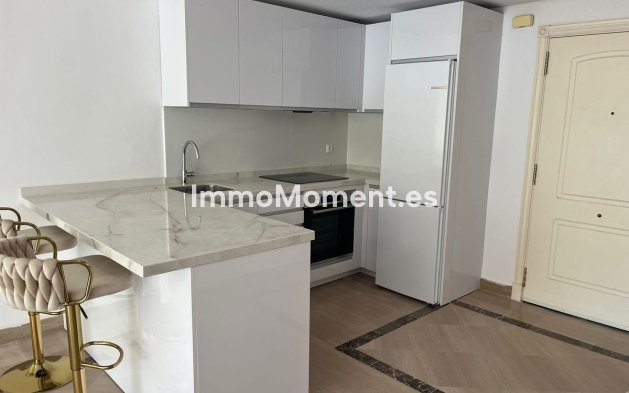 Wiederverkauf - Wohnung - Marbella - Bahía de Marbella