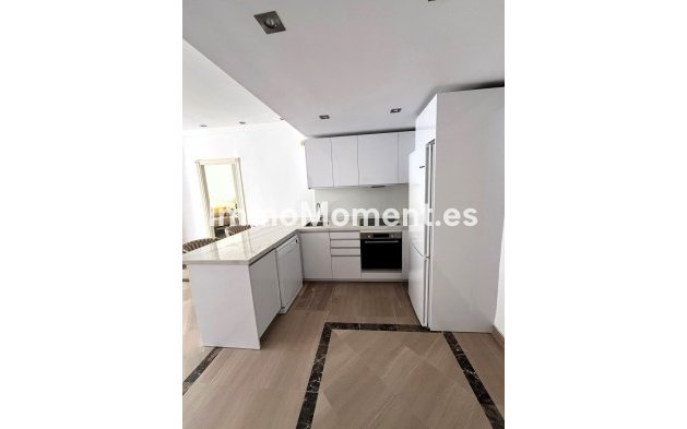 Wiederverkauf - Wohnung - Marbella - Bahía de Marbella