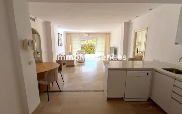 Wiederverkauf - Wohnung - Marbella - Bahía de Marbella