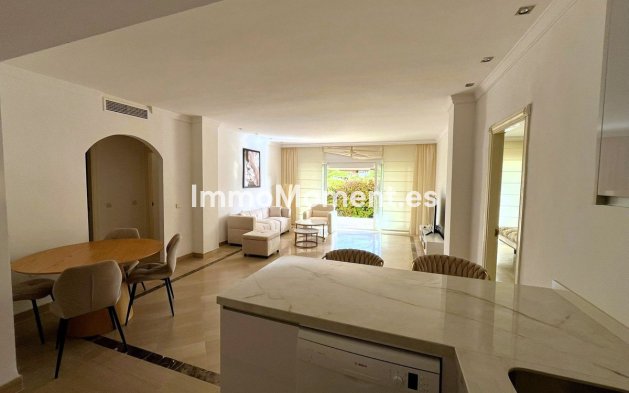 Wiederverkauf - Wohnung - Marbella - Bahía de Marbella