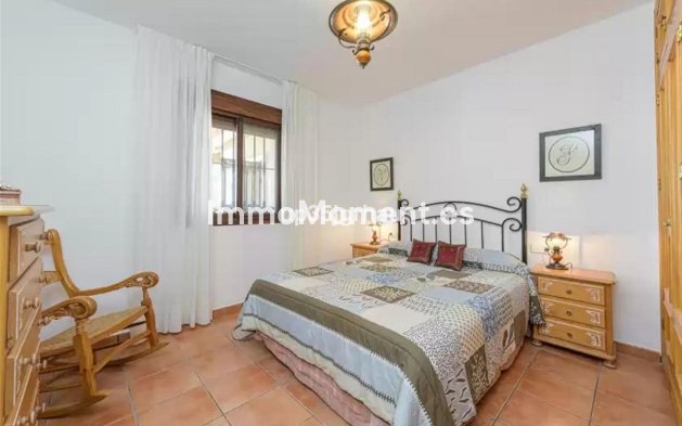Wiederverkauf - Freistehende Villa - Estepona  - Estepona Centro