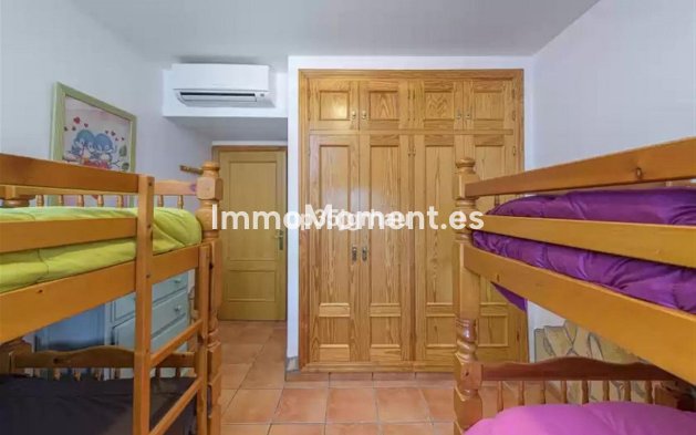 Wiederverkauf - Freistehende Villa - Estepona  - Estepona Centro
