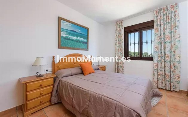Wiederverkauf - Freistehende Villa - Estepona  - Estepona Centro