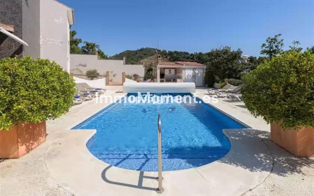 Wiederverkauf - Freistehende Villa - Estepona  - Estepona Centro
