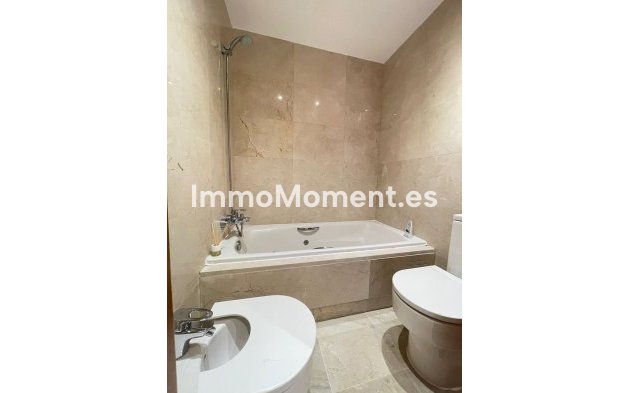 Resale - Townhouse - Estepona - Estepona Centro