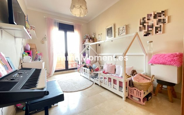 Resale - Townhouse - Estepona - Estepona Centro