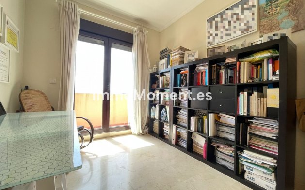 Resale - Townhouse - Estepona - Estepona Centro