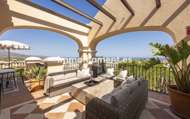Resale - Apartment - Benahavís - La Quinta