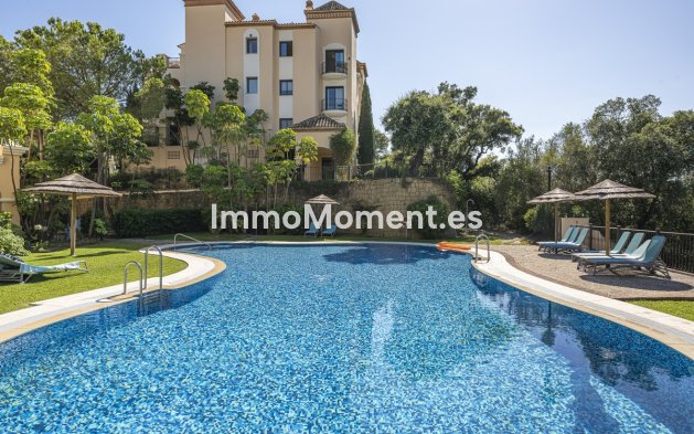 Resale - Apartment - Benahavís - La Quinta