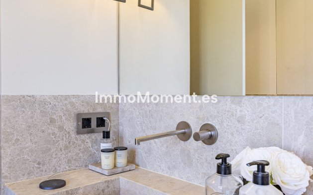 Resale - Apartment - Benahavís - La Quinta