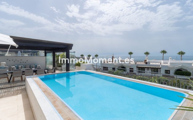 Resale - Apartment - Estepona - Estepona Centro
