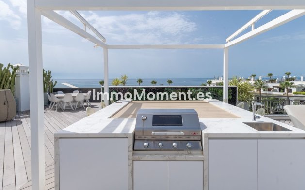 Resale - Apartment - Estepona - Estepona Centro